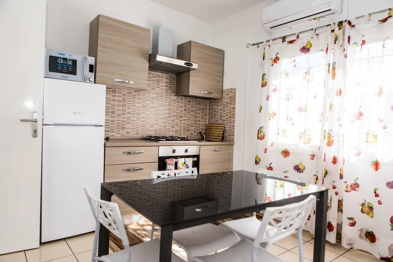 Veda Elegant Rooms Fiumefreddo di Sicilia 3*,  Italia